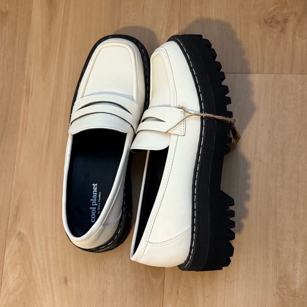 Steve Madden | Cool Planet Hazel Loafer